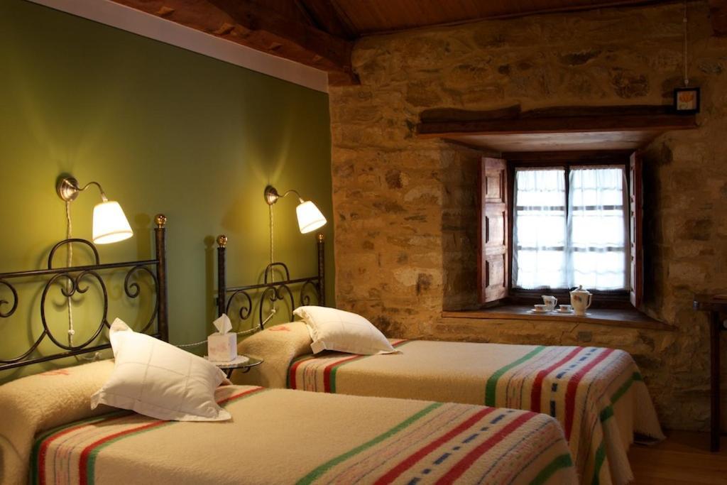 Casa Pepa Hotel Rural Санта-Коломба-де-Сомоса Номер фото